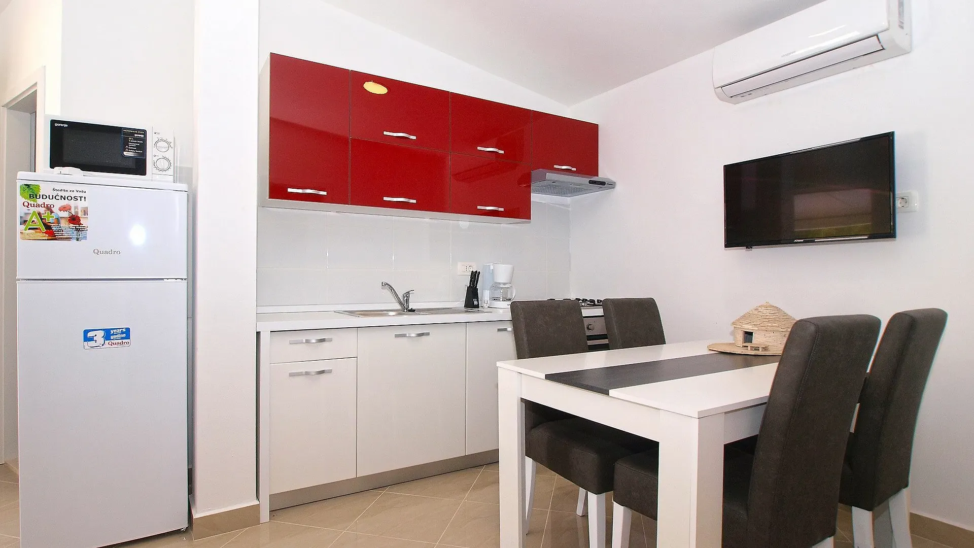 Apartments Suzy 1454 Medulin 0*,  Croatia